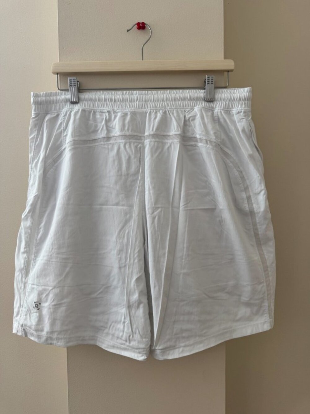 Lululemon Lined Running Shorts Men's XL White Athletic Training